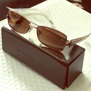 Givenchy Sunglasses SVG 468